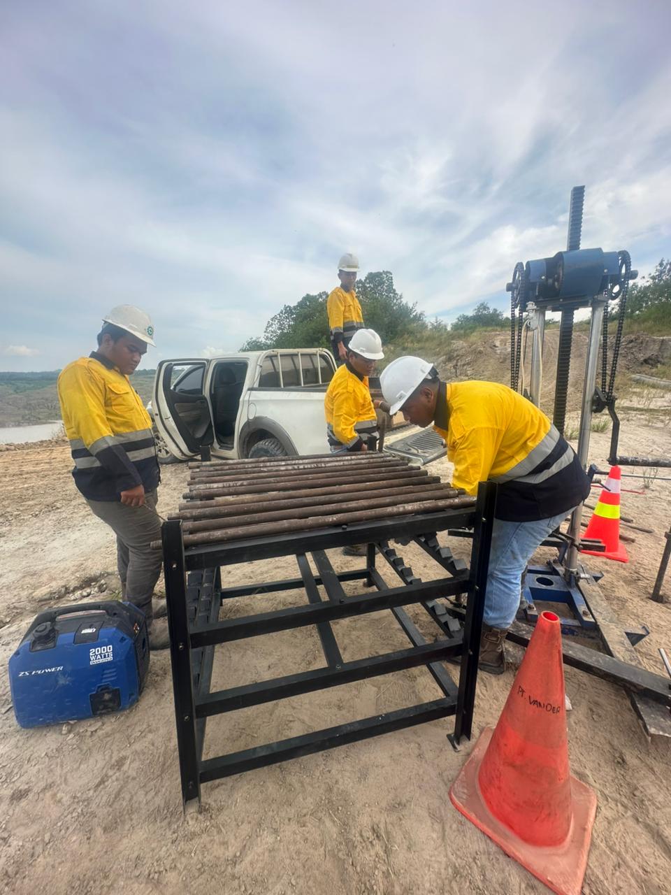 CPTu (Cone Penetration Test with pore pressure measurement)